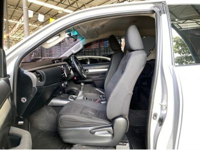 Toyota Revo Prerunner Smart Cab 2.4 E Plus M/T ปี 2018 รูปที่ 9